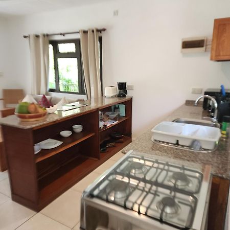 Surf Tropical Villa Takamaka Cerf Island Ngoại thất bức ảnh