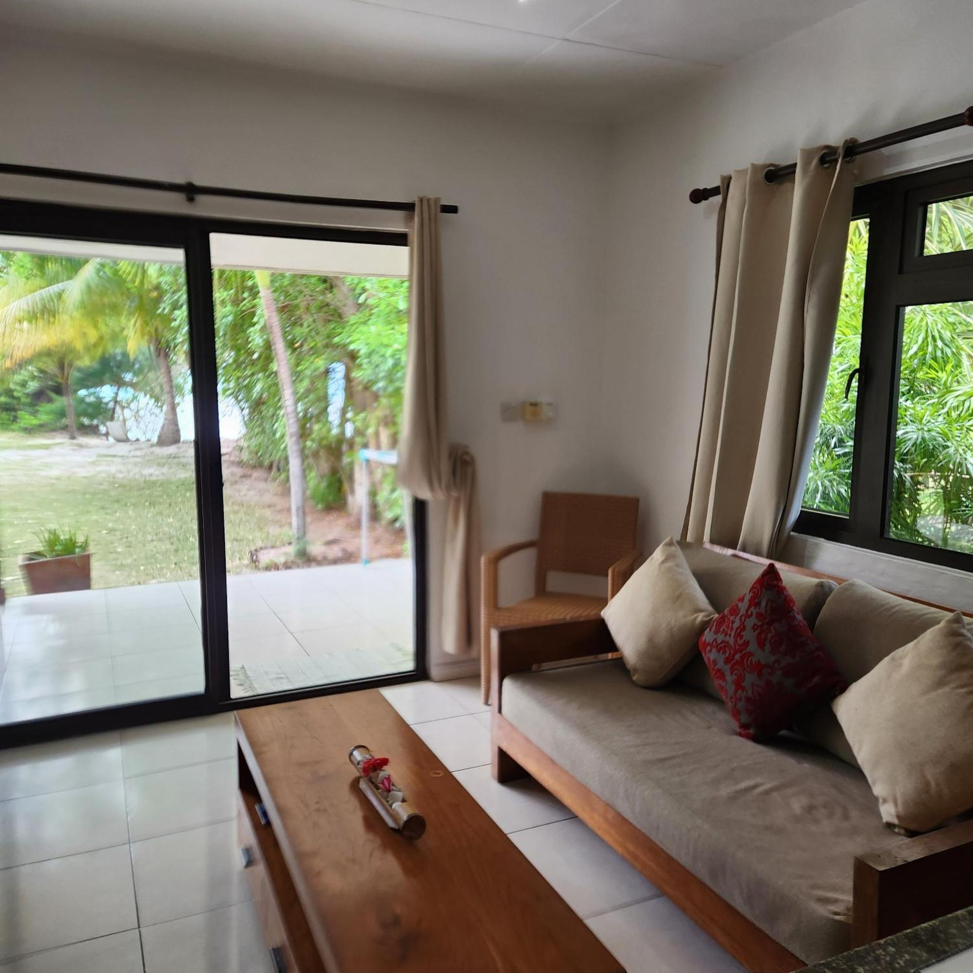 Surf Tropical Villa Takamaka Cerf Island Ngoại thất bức ảnh